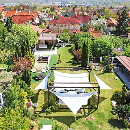 Semesterbostad Budapest All In